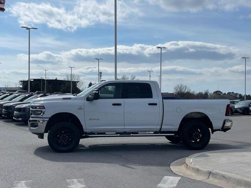 2025 RAM 2500 Big Horn Crew Cab 4x4 6'4' Box