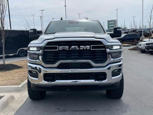2025 RAM 2500 Big Horn Crew Cab 4x4 6'4' Box
