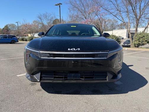 Aurora Black Pearl 2026 Kia K4 LXS