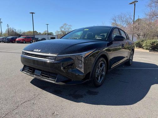 Aurora Black Pearl 2026 Kia K4 LXS