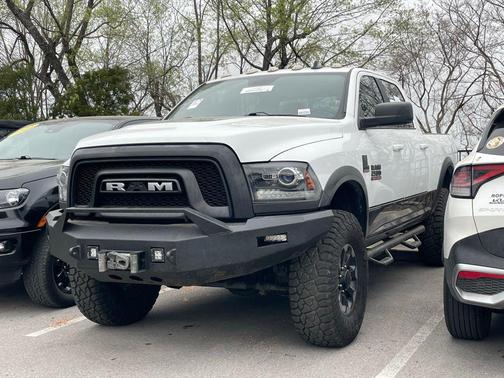 Bright White Clearcoat 2017 RAM 2500 Power Wagon