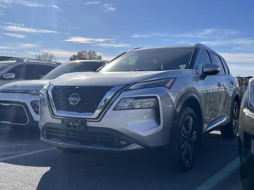 2022 Nissan Rogue SL