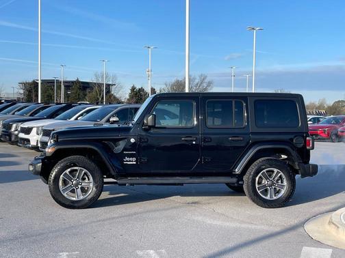 2021 Jeep Wrangler Unlimited Sahara