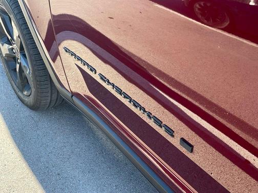 Velvet 2024 Jeep Grand Cherokee Limited