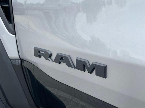 2025 RAM 1500 RHO Crew Cab 4x4 5'7' Box