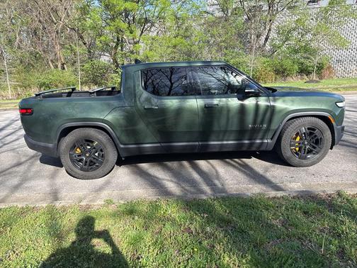 Forest Green 2022 Rivian R1T Adventure