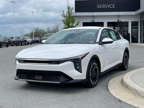 Snow White Pearl 2026 Kia K4 EX