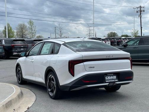 Snow White Pearl 2026 Kia K4 EX
