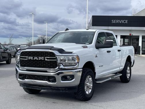 2023 RAM 2500 Big Horn Crew Cab 4x4 6'4' Box