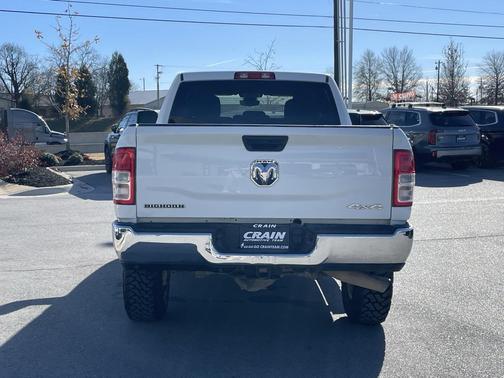 2023 RAM 2500 Big Horn Crew Cab 4x4 6'4' Box