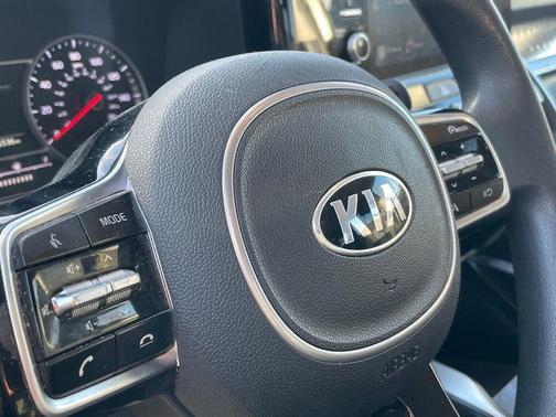 2021 Kia Sorento LX