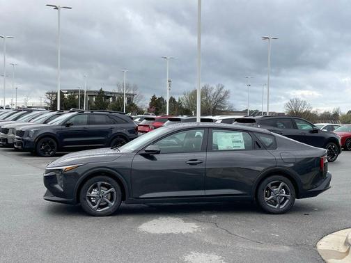 Interstellar Gray 2026 Kia K4 LXS