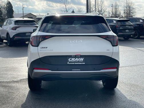 Snow White Pearl 2026 Kia Sportage Hybrid EX