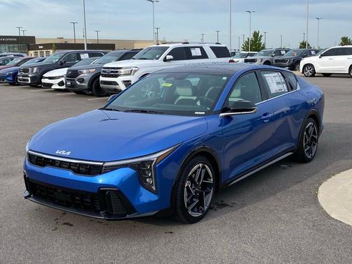 Wave Blue 2026 Kia K4 GT-Line