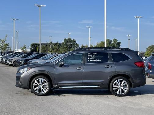 2022 Subaru Ascent Limited 8-Passenger