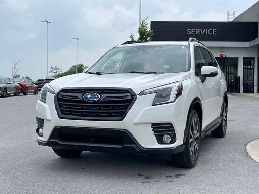 Crystal White Pearl 2022 Subaru Forester Limited