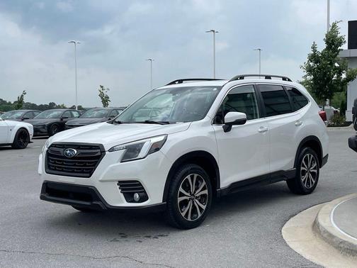 Crystal White Pearl 2022 Subaru Forester Limited