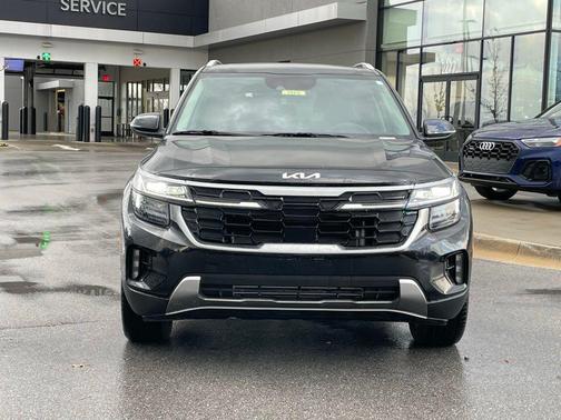 Fusion Black 2026 Kia Seltos SX