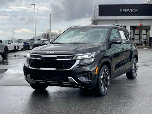 Fusion Black 2026 Kia Seltos SX