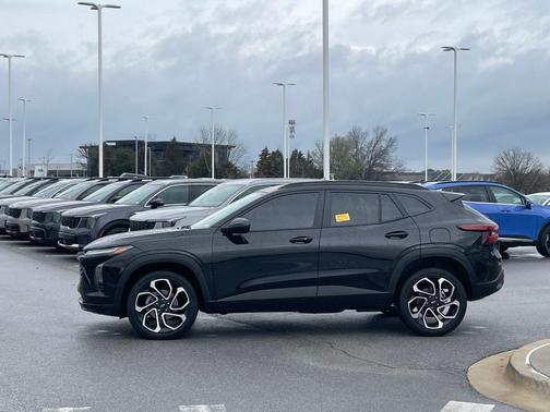 2025 Chevrolet Trax FWD 2RS