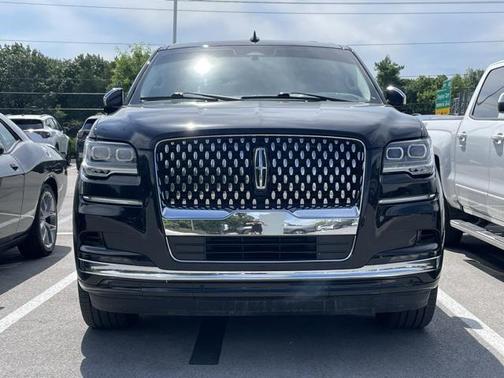 2022 Lincoln Navigator Black Label