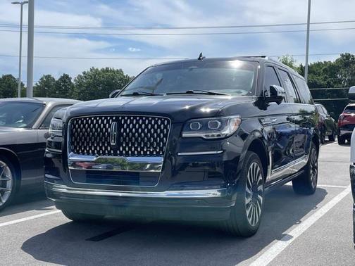 2022 Lincoln Navigator Black Label