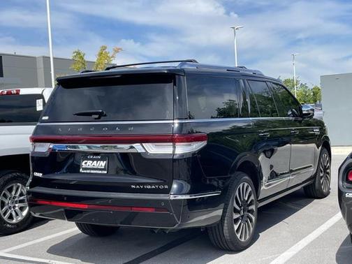 2022 Lincoln Navigator Black Label