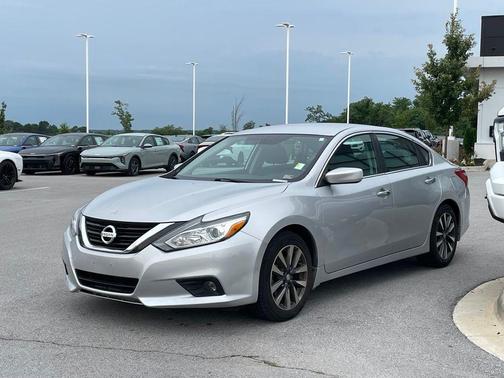 Brilliant Silver 2017 Nissan Altima 2.5 SV