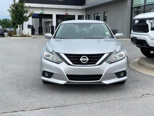 Brilliant Silver 2017 Nissan Altima 2.5 SV