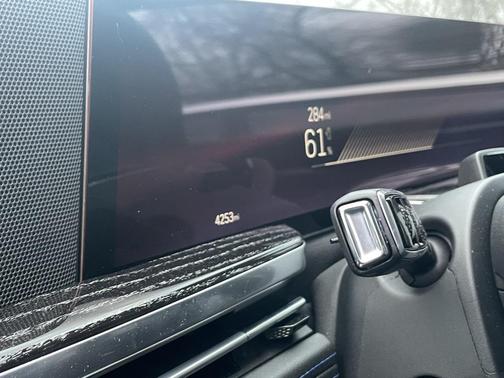 2025 Cadillac Escalade IQ Sport 1