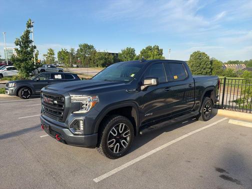 Sky 2021 GMC Sierra 1500 AT4
