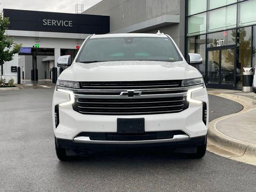 Summit White 2022 Chevrolet Suburban Premier