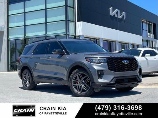 Gray Metallic 2026 Ford Explorer ST-Line
