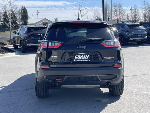 2020 Jeep Cherokee Trailhawk