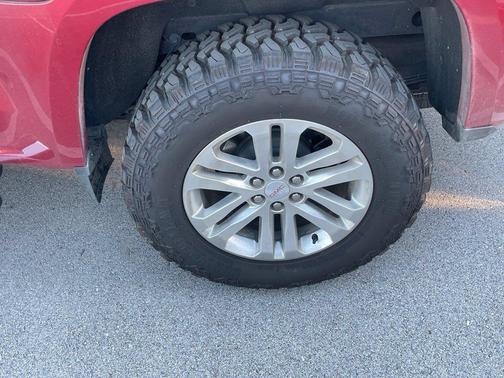 Red Quartz Tintcoat 2019 GMC Canyon SLT
