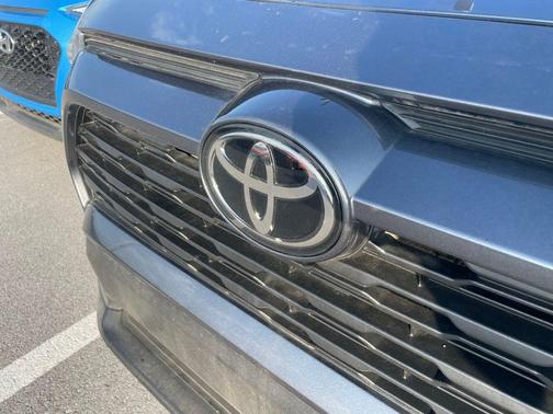 Magnetic Gray Metallic 2021 Toyota RAV4 LE