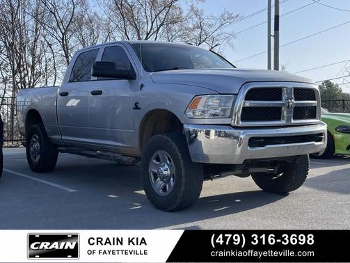 2017 RAM 2500 Tradesman Crew Cab 4x4 6'4' Box
