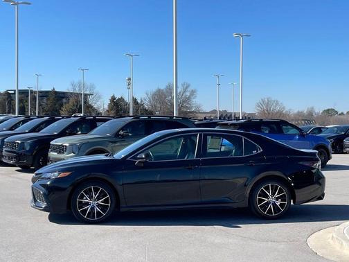 2024 Toyota Camry LE