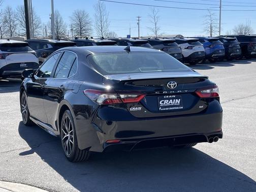 2024 Toyota Camry LE