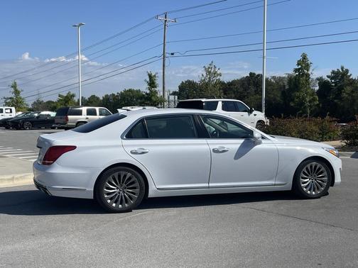 2017 Genesis G90 Premium