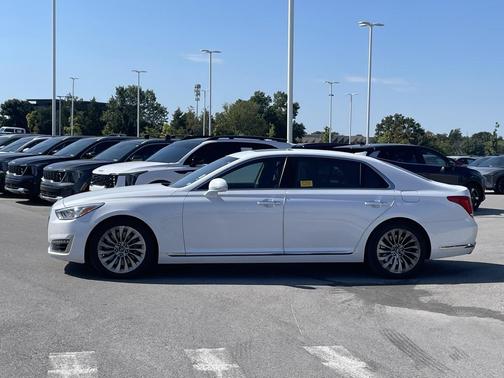 2017 Genesis G90 Premium