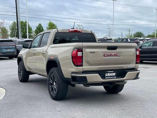 Desert Sand Metallic 2023 GMC Canyon Elevation