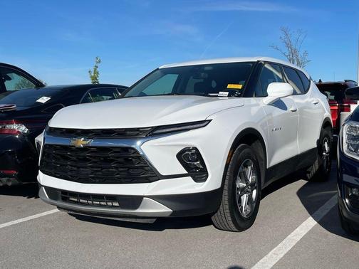 Summit White 2025 Chevrolet Blazer 2LT