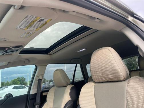 Autumn Green Metallic 2025 Subaru Outback Premium