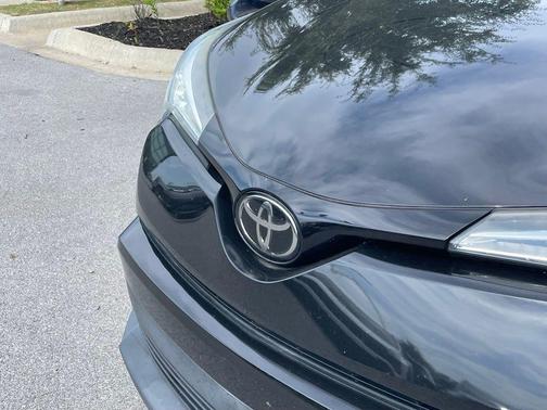 Black Sand Pearl 2019 Toyota C-HR XLE