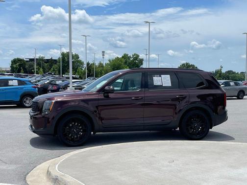Sangria 2022 Kia Telluride SX
