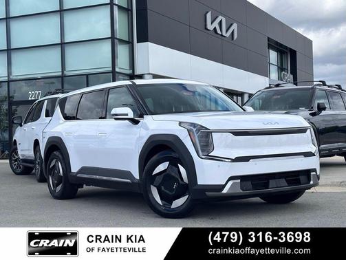 White Pearl 2026 Kia EV9 Light Long Range