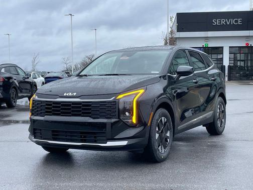 Black 2026 Kia Sportage Hybrid LX
