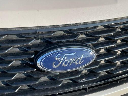 White Platinum Clearcoat Metallic 2019 Ford Explorer Sport