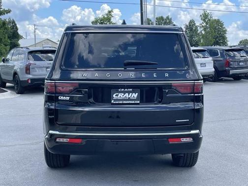 2024 Jeep Wagoneer Series II 4x2